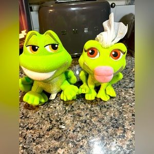 Disney Princess & the Frog Magic Kiss Tiana Naveen Plush Lot of 2!